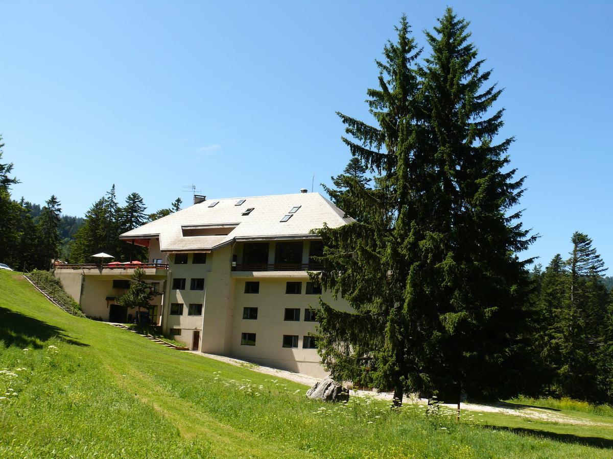 Hotel Cartusia Sarcenas Exterior photo