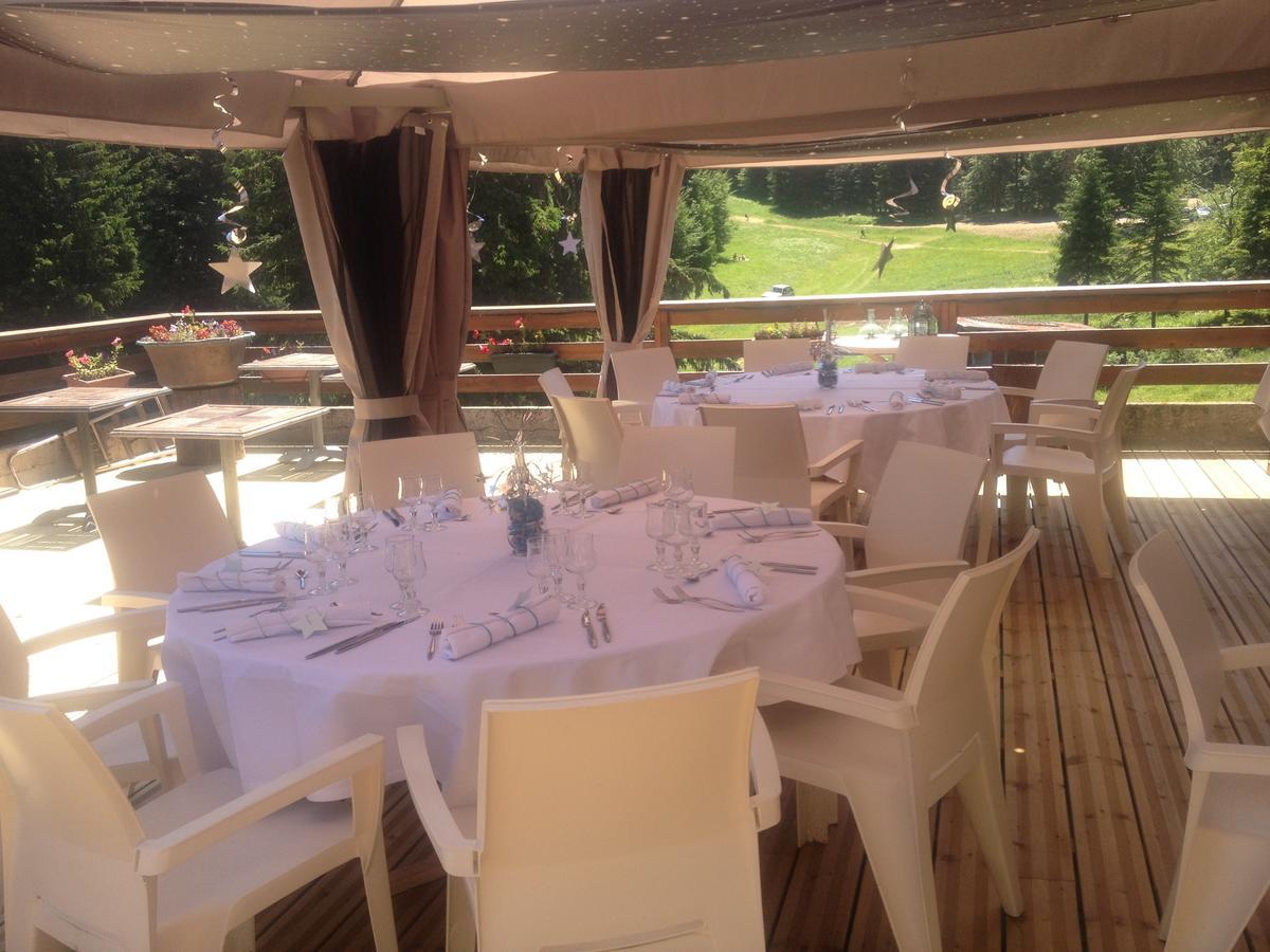 Hotel Cartusia Sarcenas Exterior photo